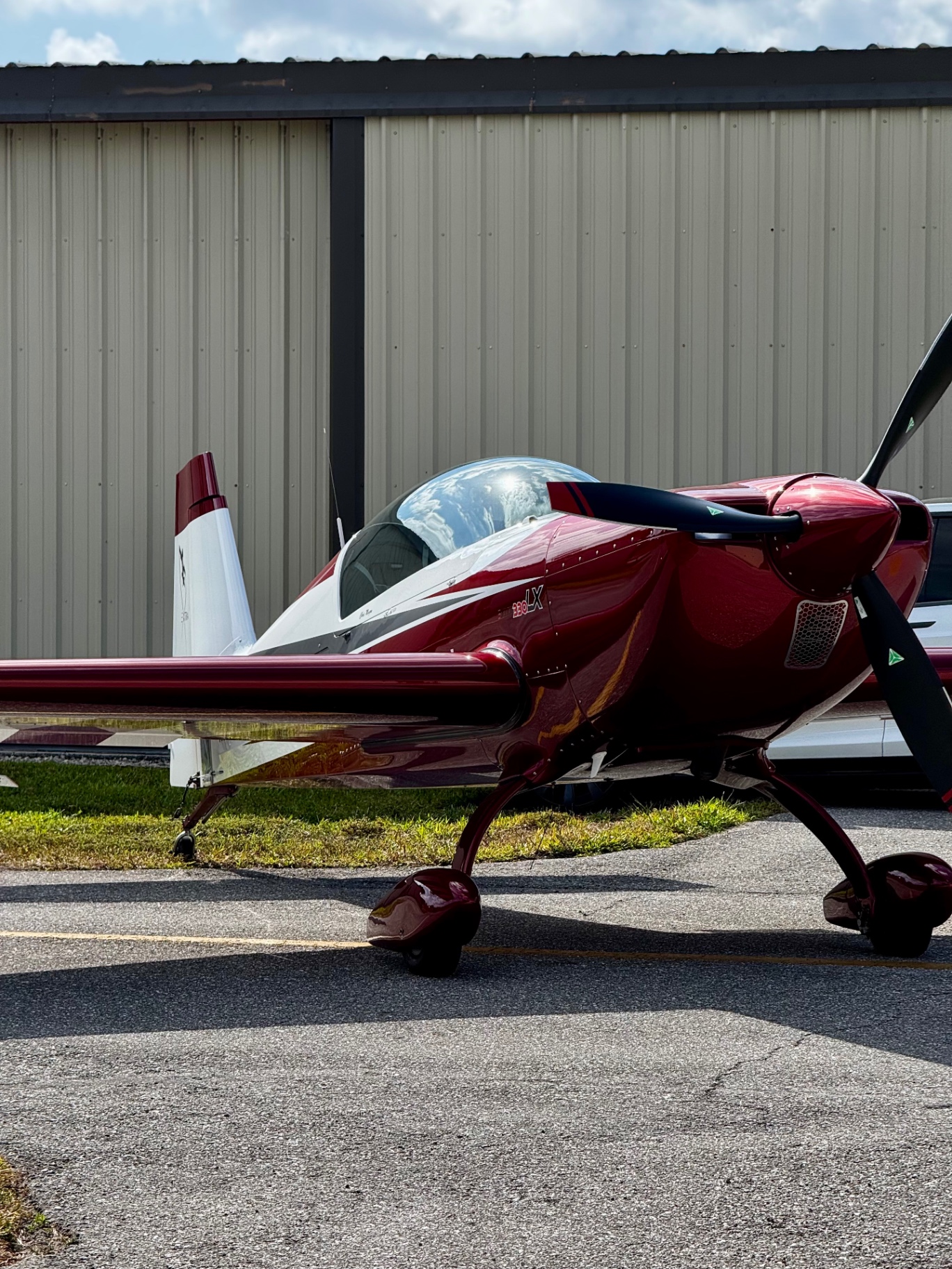 Extra 330 N330EL on the ramp in South Florida
